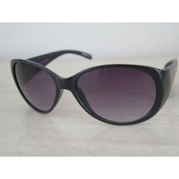 Betsey Johnson x Betseyville Women's Black Designer Sunglasses - Picture 1 of 7